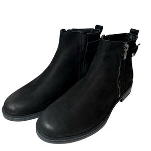 Clarks Black Nubuck Leather Ankle Boots Side Zip Low Heel Size 7.5 Medium